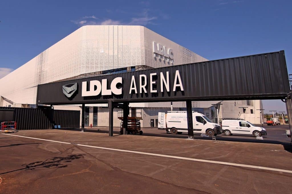 LDLC ARENA par Hugon tribunes
